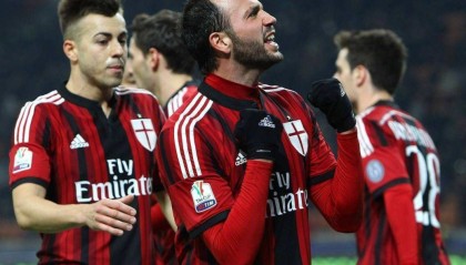  那不勒斯防线失误频出主场惨遭萨索洛逼平  