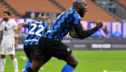  国际米兰逆转取胜，劳塔罗梅开二度展锋霸本色